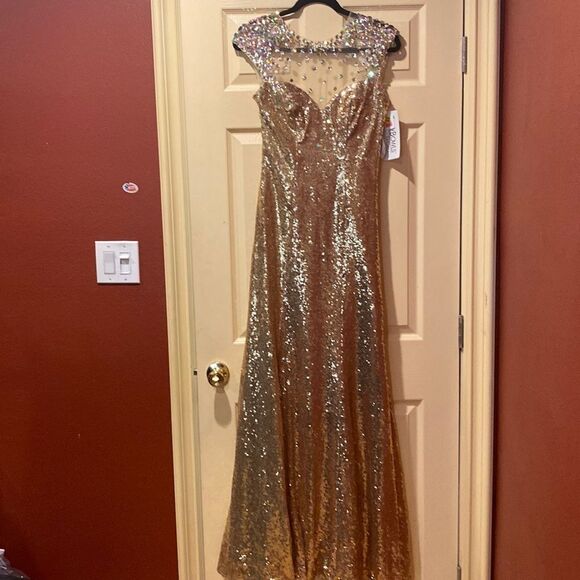 Tony Bowls Gold Sequin Dress Style Number 114539 - Picture 1 of 9